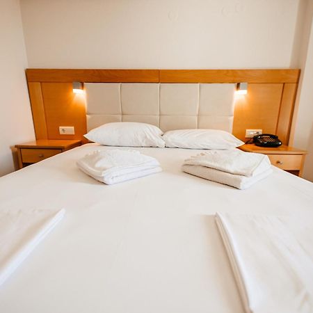Hotel Marialena Потос Экстерьер фото