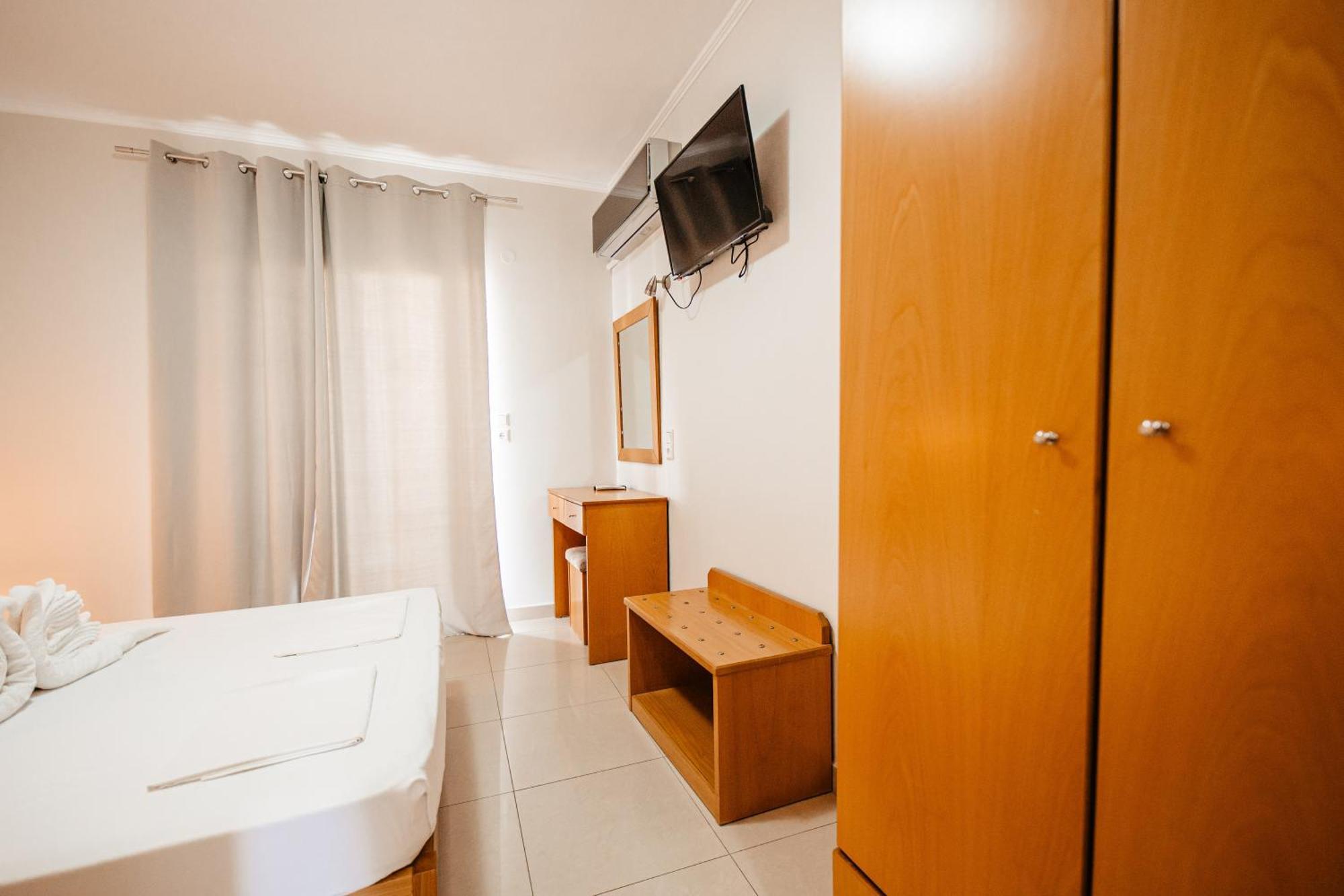 Hotel Marialena Потос Экстерьер фото