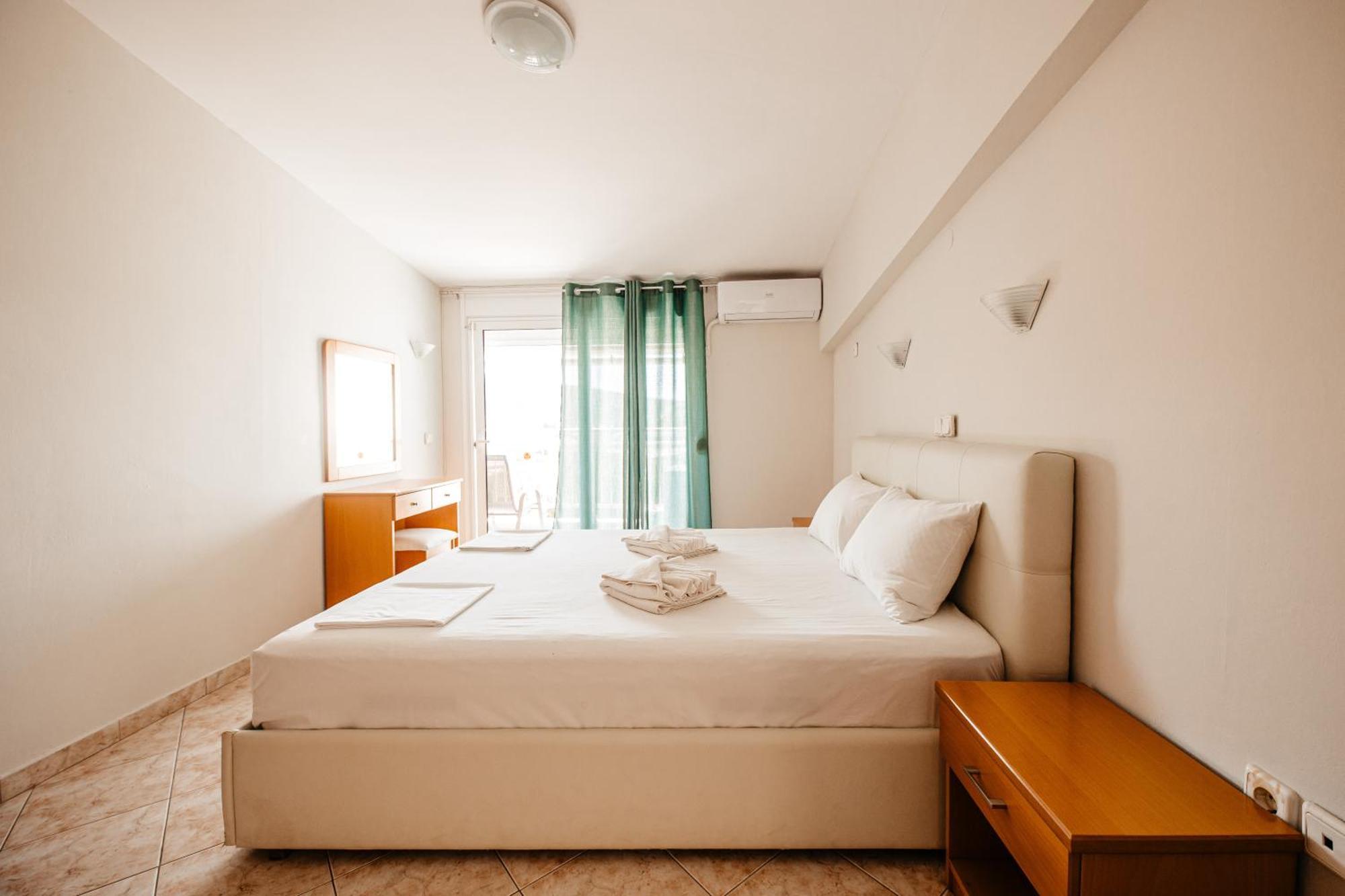 Hotel Marialena Потос Экстерьер фото